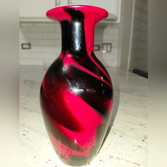 Vintage 1950s Murano Hand-Blown Red & Black Art Glass Vase – 9.5
